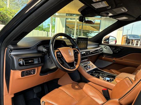 Used 2020 Lincoln Aviator Black Label w/ Dynamic Handling Package image 16