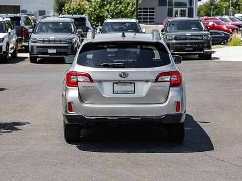 Used 2016 Subaru Outback 2.5i Premium AWD/4WD image 4