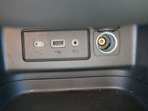 Used 2024 Chevrolet Equinox LT AWD/4WD image 23
