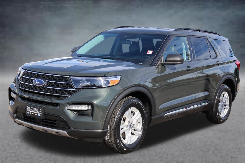 Used 2023 Ford Explorer XLT w/ Equipment Group 202A AWD/4WD image 27