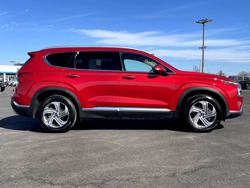 Used 2022 Hyundai Santa Fe SEL w/ Convenience Package image 2