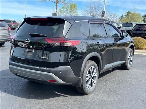 Used 2023 Nissan Rogue SV image 6
