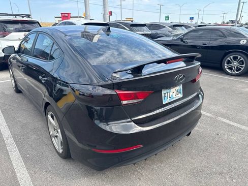 Used 2018 Hyundai Elantra SEL w/ Cargo Package FWD image 4