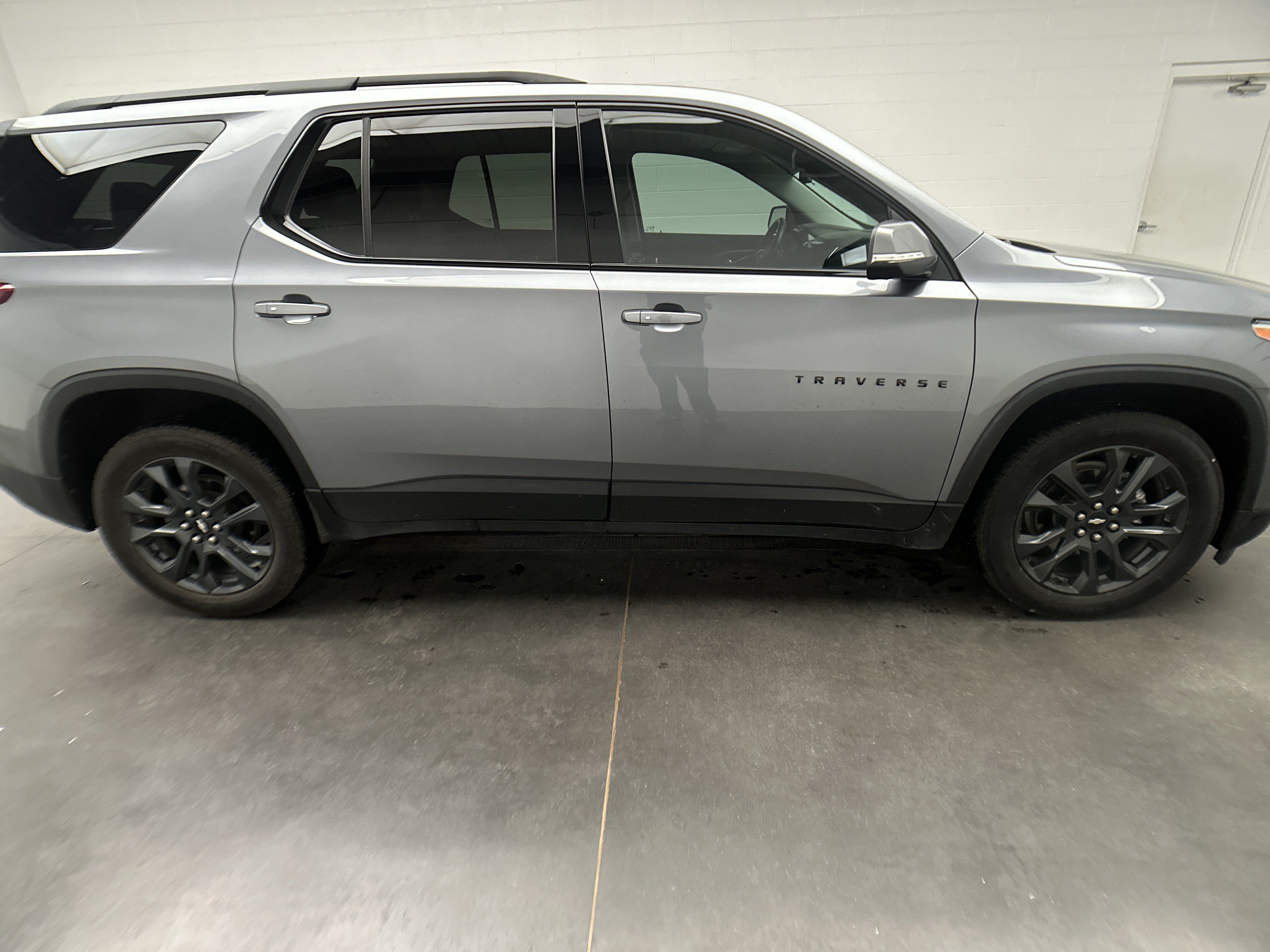 Used 2021 Chevrolet Traverse RS AWD/4WD image 10