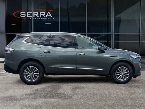 Used 2023 Buick Enclave Essence FWD image 6