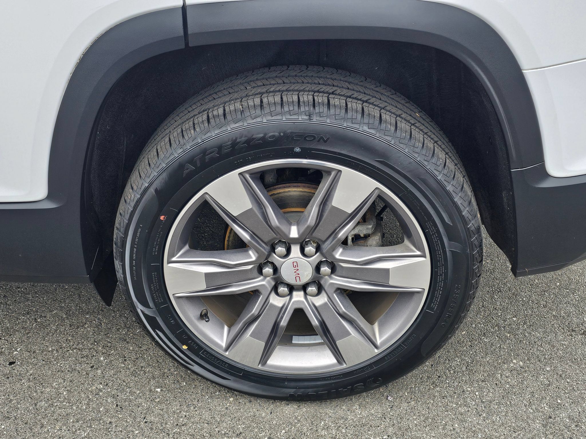 Used 2019 GMC Acadia SLT AWD/4WD image 13