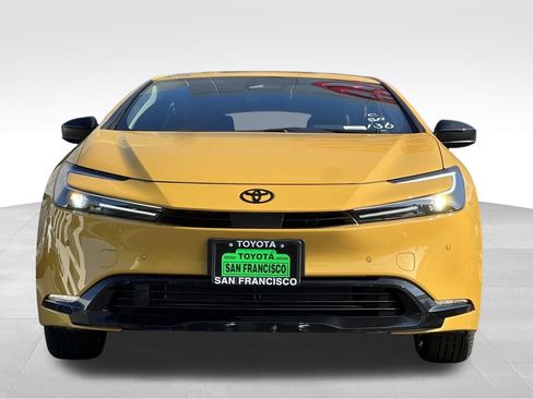 New 2026 Toyota Prius Plug-In Hybrid image 5