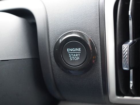 Certified 2025 Ford Expedition Active image 35