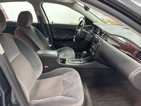 Used 2013 Chevrolet Impala LT w/ LT Sunroof Package image 23