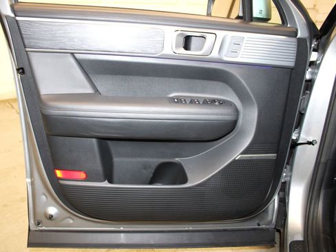 Used 2024 Hyundai Santa Fe Limited image 28