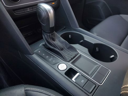 Used 2023 Volkswagen Atlas SE image 30