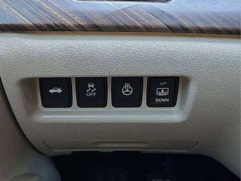 Used 2016 Nissan Maxima Platinum w/ Interior Lighting Package image 24