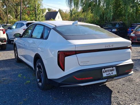 New 2025 Kia K4 EX image 3