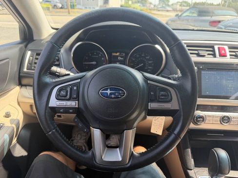 Used 2017 Subaru Outback 2.5i Premium AWD/4WD image 30