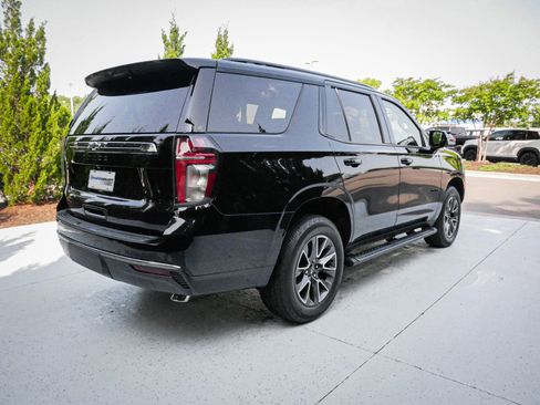 Used 2021 Chevrolet Tahoe Z71 w/ Z71 Signature Package AWD/4WD image 11