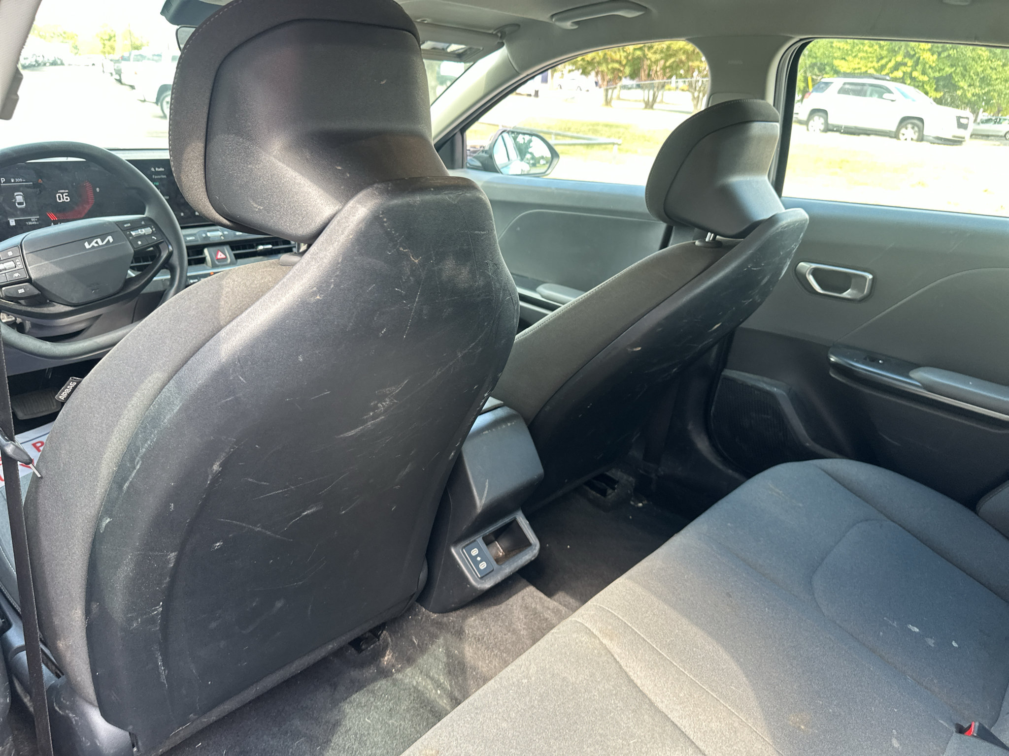 Used 2025 Kia K4 FWD image 16