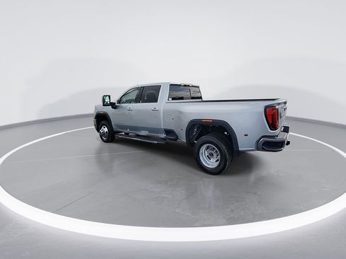 Used 2022 GMC Sierra 3500 SLT w/ SLT Convenience Package image 6