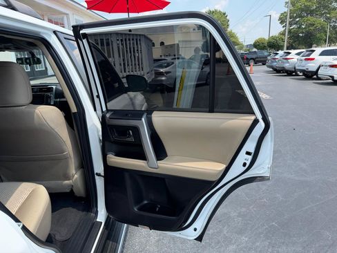 Used 2019 Toyota 4Runner SR5 RWD image 27