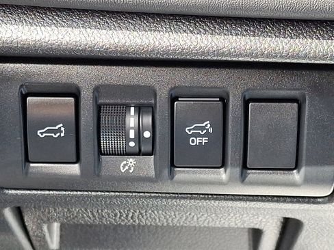 Certified 2025 Subaru Outback Onyx Edition XT image 27