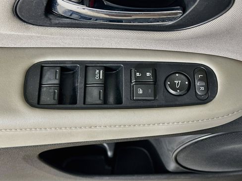 Used 2018 Honda HR-V LX image 15