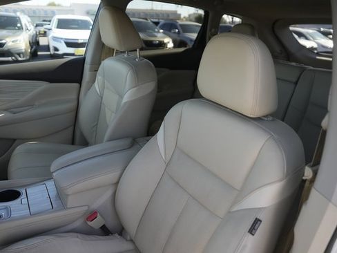 Used 2017 Nissan Murano Platinum w/ Platinum Technology Package image 10