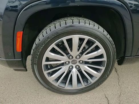 Certified 2024 Jeep Grand Wagoneer L Series III AWD/4WD image 21