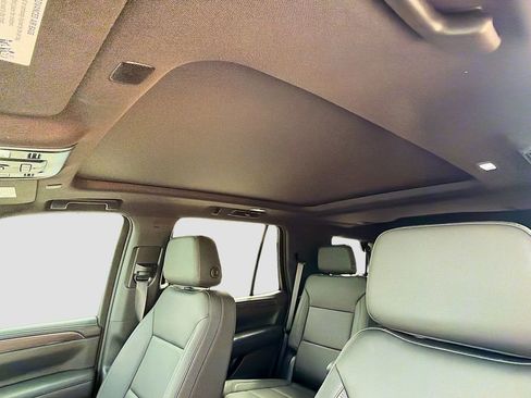 Used 2024 Chevrolet Tahoe Z71 w/ Z71 Off-Road Package image 32