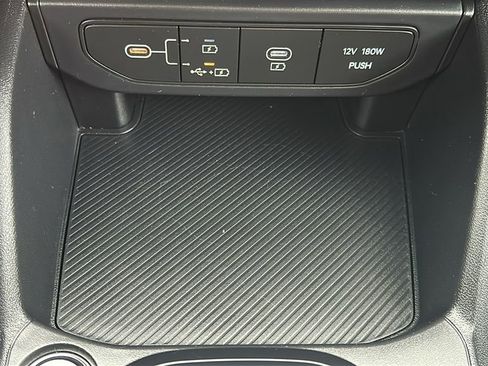 Used 2025 Kia K4 LXS image 26