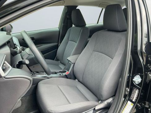 Certified 2026 Toyota Corolla LE w/ LE Premium Package FWD image 11