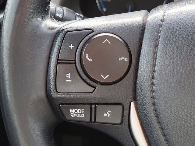 Used 2018 Toyota RAV4 XLE AWD/4WD image 27