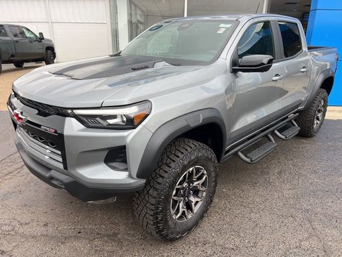 New 2026 Chevrolet Colorado ZR2 w/ Technology Package AWD/4WD image 2
