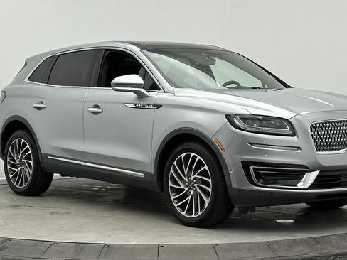 Used 2020 Lincoln Nautilus Reserve w/ Equipment Group 201A image 3