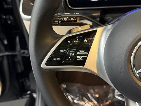 Used 2026 Mercedes-Benz GLC 300 image 29