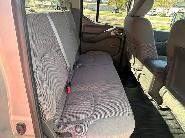 Used 2014 Nissan Frontier S AWD/4WD image 22