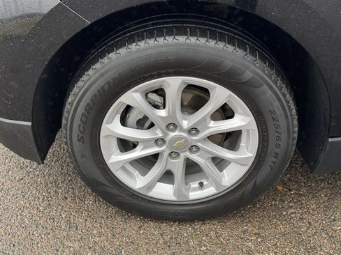 Used 2019 Chevrolet Equinox LS w/ LS Convenience Package image 7