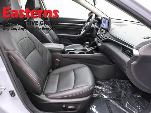 Used 2025 Nissan Altima 2.5 SR w/ SR Premium Package FWD image 24
