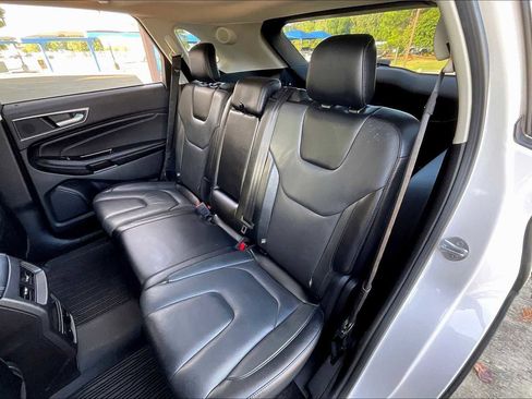 Used 2017 Ford Edge Titanium w/ Equipment Group 302A image 20