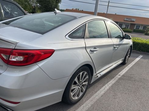 Used 2017 Hyundai Sonata Sport FWD image 3