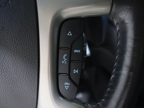 Used 2011 GMC Yukon XL SLT w/ SLT-2 Equipment Package AWD/4WD image 28