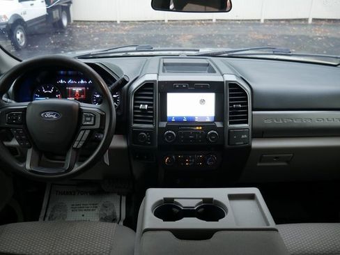 Used 2021 Ford F250 XLT image 4