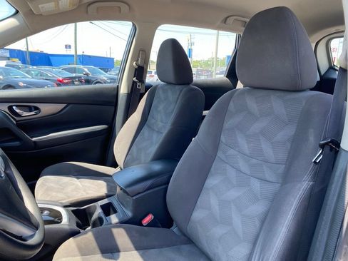 Used 2016 Nissan Rogue S AWD/4WD image 10