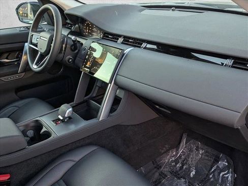 Certified 2025 Land Rover Discovery Sport S image 24