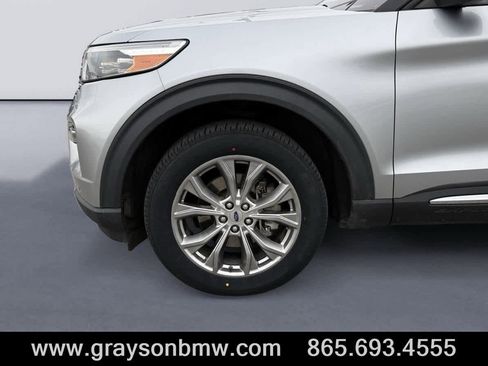 Used 2022 Ford Explorer Limited image 9