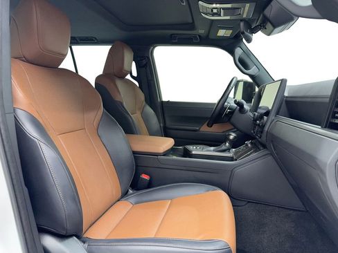 Used 2024 Lexus GX 550 550 Premium NAV,CAM,SUNROOF,CL w/ Cold Area Package image 19