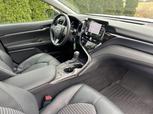 Certified 2021 Toyota Camry SE w/ Cold Weather Package image 33