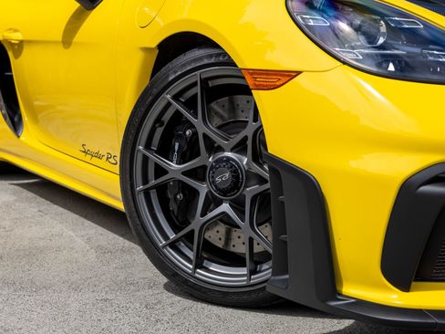 Certified 2025 Porsche 718 Boxster Spyder RS RWD image 14
