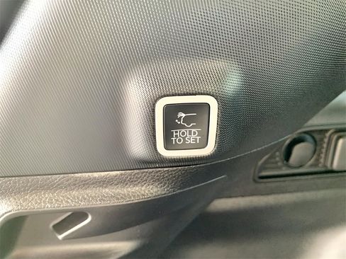 New 2025 Jeep Grand Cherokee Limited w/ Trailer Tow Package image 26