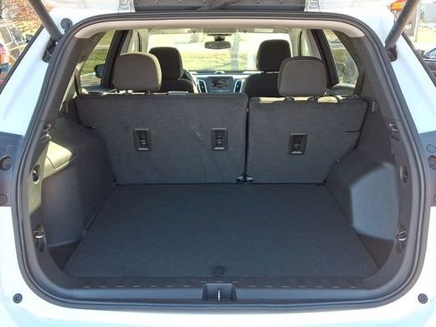 Used 2022 Chevrolet Equinox LT image 31