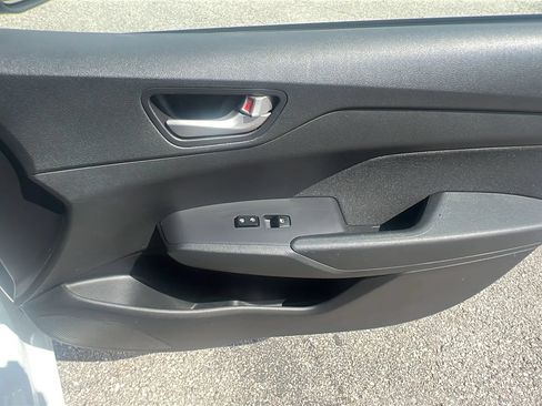 Used 2018 Hyundai Accent SE FWD image 24