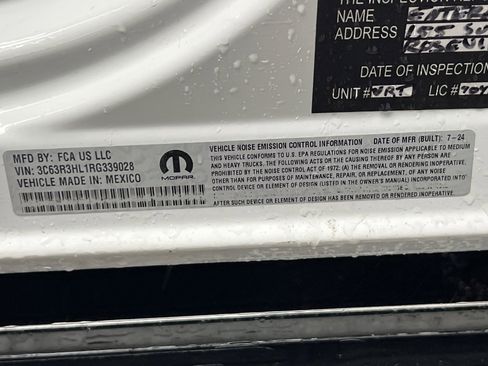 Used 2024 RAM 3500 Big Horn image 28